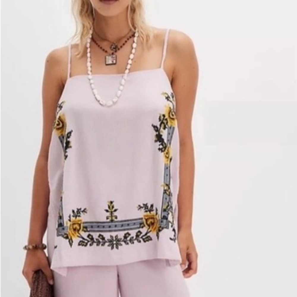 Z46. New Free PEOPLE
Sightseer Embroidered Linen Floral Embroidered Tank Top - Picture 1 of 5